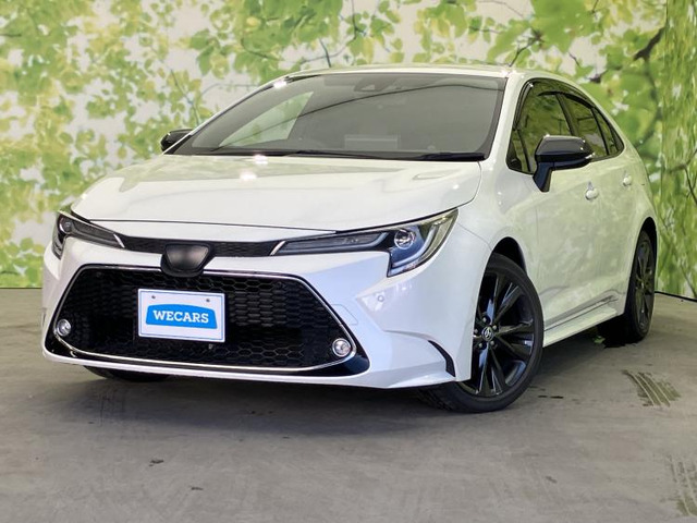 カローラ1.8 ハイブリッド W×B