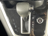 【シフトレバー】シフトの操作がしやすく快適なドライブを楽しんでいただけます!