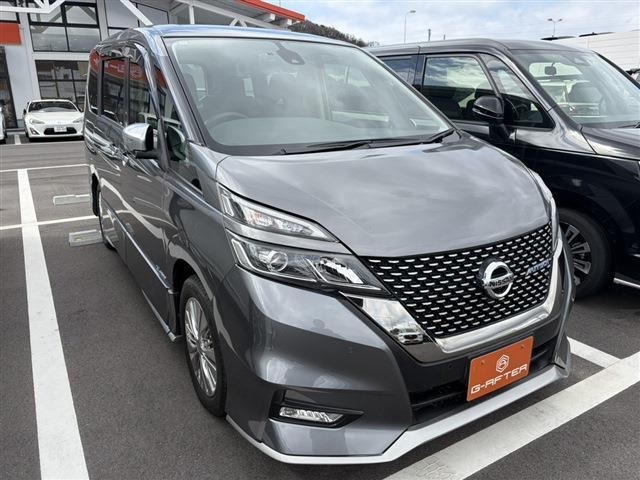 セレナ2.0 AUTECH セーフティパッケージ禁煙車 純正ナビ フルセグ AUTECH16AW