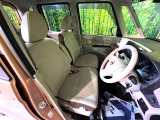 運転席シート廻りは使用感も少なく、良好な状態となっています。丁寧に使われていたことがよくわかりますね。