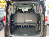 ラゲッジルームです。開口も大きくしっかりと荷物も積載することが出来ます。