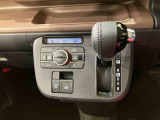 納車前にはプロのメカニックが、各部の点検を行います。ディーラーにしか出来ない品質、そしてサービスできっと満足していただけると思います!