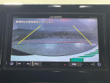 【バックモニター】後ろのカメラの映像をモニターに映し出すことができます!後方の見えない死角や、障害物との距離感をしっかり確認することができます!駐車が苦手な方におすすめです。