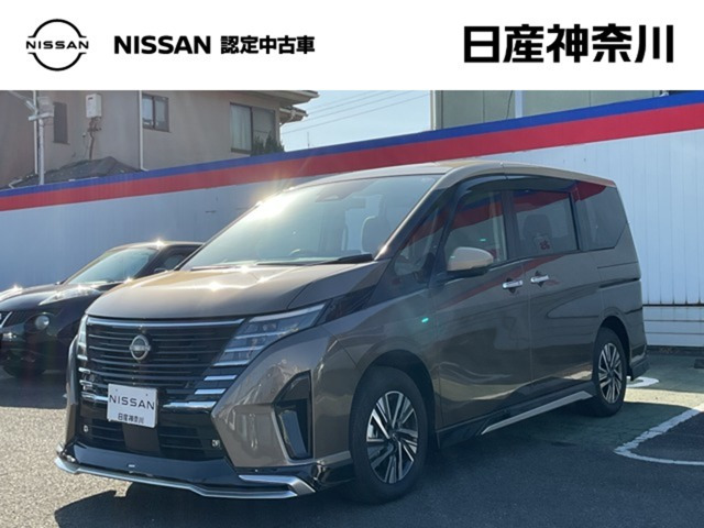 セレナ 1.4 e-4ORCE ハイウェイスターV 4WD 