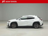 UX 300h Fスポーツ 4WD 