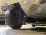 お車を安心してお乗りいただく為には、足回りの定期点検が欠かせません。サービスサポート(有償保証)では無料点検もご提供しており、安心のカーライフをお過ごしいただけるサポート体制が整っています。