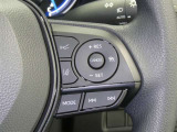 【レーダークルーズコントロール】(全車速追従機能付)付きです。車速に応じて追従支援してくれるので、ロングドライブも快適です。詳細は販売店スタッフまでおたずねください。