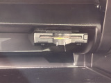 いまや快適なカーライフに欠かせないETCが付いています。