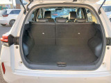 広いラゲッジスペースです♪間口も広く、荷物の出し入れも快適!