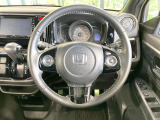 ステアリングも使用感が少なく、きれいな状態となっております♪