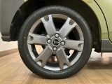 純正アルミホイールです★デザインも人気のアルミホイールですよ★