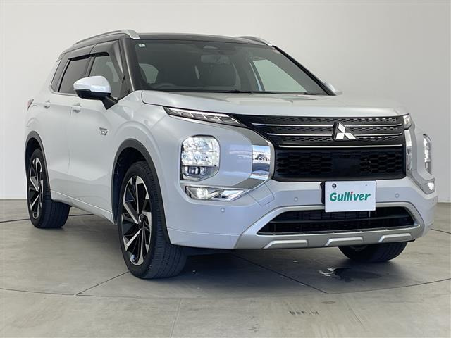 アウトランダー PHEV 2.4 P 4WD 本革シート