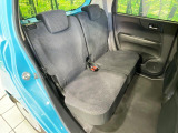 後部座席も気になるようなキズ・汚れやへたり等、大きなダメージはなく、良好な状態です。