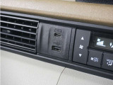 ◆オートエアコン装備◆ お好みの温度を設定をするだけで、後は、自動で風量を調節してくれます!快適にドライブが楽しめます。