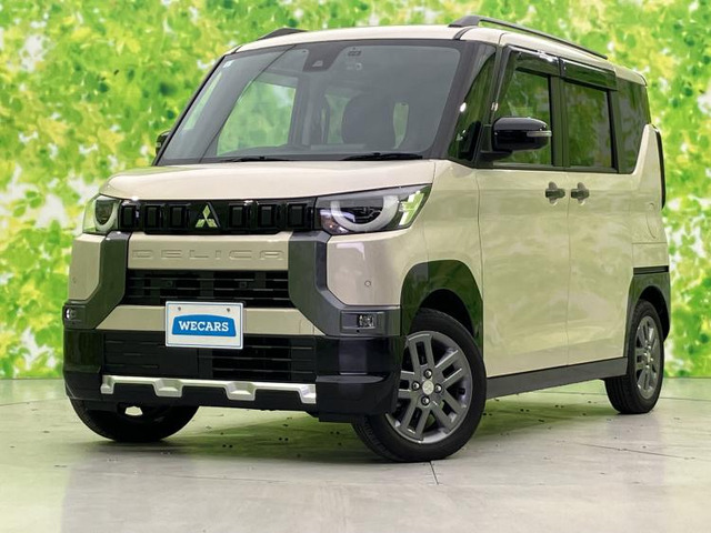 デリカミニ G プレミアム 4WD 