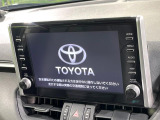 【ディスプレイオーディオ】お手持ちのスマートフォンとの連携で、ナビや音楽再生など各種アプリを使用可能。スマホに近い感覚でお使いいただけます♪