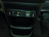 ETC付!ご納車後すぐにお使い頂けるようセットアップしてのお渡しとなります。ポッカポカで心地よいシートヒーターも装備されています。真冬でも数十秒で効き始めるので寒さが苦手な方の必需品です☆