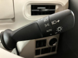 オートライトを装備しています★夜道やトンネルなど暗いところでライトを点灯してくれます★