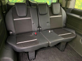 3列目シートはもちろん状態良好☆大人でもゆったりと座って頂けますので、大人数でのお出かけもラクラクです♪ご家族で、気の知れた仲間で、ドライブに行くのが楽しみですね♪