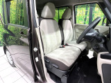 運転席シート廻りは使用感も少なく、良好な状態となっています。丁寧に使われていたことがよくわかりますね。