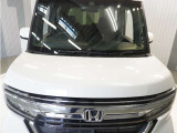 全車整備代金を車両本体価格に含んでおります。法定点検整備または定期点検を実施し、点検記録簿を発行致します。
