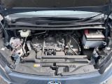 エンジンルームの画像です。店舗にて現車の確認もいただけますので、お電話で在庫のご確認の上是非ご来店くださいませ!!!ワクワクするクルマ選びをご提案します!