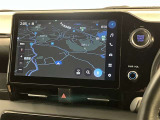 純正ナビを装備。タッチパネル式で使いやすく、お出かけもラクラクです。