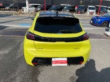 人気の208ハイブリッドGT最新モデル入荷安心3年間走行無制限新車保証付きお好きな色グレードオプション選べますプジョーの新車お任せください