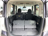 シートをたためばさらに大きな荷物も入ります☆お仕事のお荷物もしっかりし収納!!