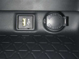 【充電用USB端子】デバイスの充電に便利です。※実際の接続端子は写真で確認or店舗までご気軽にお問合せください♪