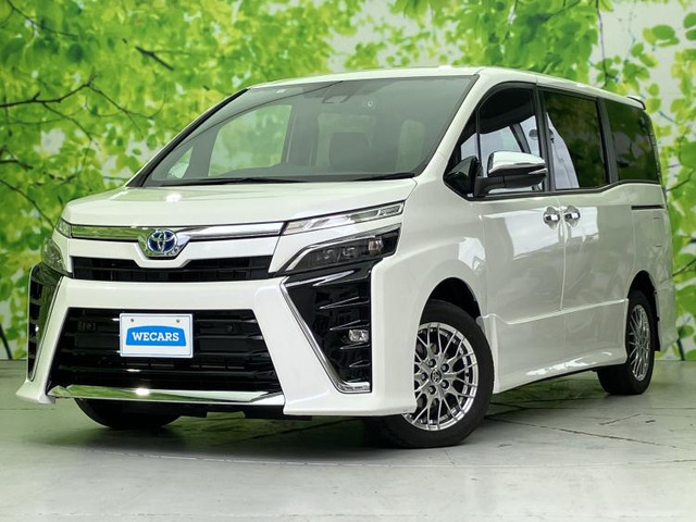 ヴォクシー 1.8 ハイブリッド ZS 煌III 