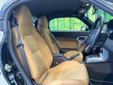 運転席シート廻りは使用感も少なく、良好な状態となっています。丁寧に使われていたことがよくわかりますね。