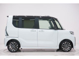 県内13店舗にて常時500台以上ダイハツ車を展示中です。見て、触って、納得のいく一台をぜひ見つけてください。