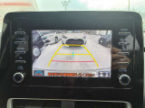 バックカメラです(^^♪ナビゲーションにこのように映ります。見えずらい真後ろもこれで安心ですよ!