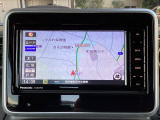 メモリーナビ装備ですので、お出かけにも便利ですね!初めて行く場所もこれで安心ですね!