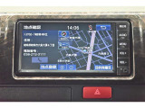 純正ナビを装備。タッチパネル式で使いやすく、お出かけもラクラクです。