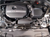 BMWのエンジンは世界的にも認められている高性能エンジンです。レスポンスがよく高回転型の心地よい吹きあがりなど駆け抜ける歓びのキーになる部分でございます。