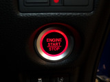 鍵を取り出さなくても、ワンプッシュでエンジンのスタート、ストップが簡単にできて便利です。
