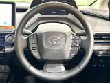 【純正革巻きステアリング】上質な革を使用することで、手にしっかり馴染みとても運転しやすいハンドルです♪