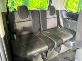 3列目シートはもちろん状態良好☆大人でもゆったりと座って頂けますので、大人数でのお出かけもラクラクです♪ご家族で、気の知れた仲間で、ドライブに行くのが楽しみですね♪
