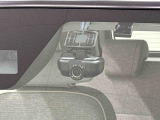 事故直前・直後のデータを記録しておくことで、客観的な検証を行うことができるドライブレコーダーが付いてます。保証は修理保証のみとなります。
