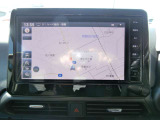 純正ナビで、初めての道や遠出でも安心、もちろんCDプレーヤー搭載なので、好きな音楽を聴きながら楽しいドライブを♪