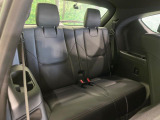 3列目シートはもちろん状態良好☆大人でもゆったりと座って頂けますので、大人数でのお出かけもラクラクです♪ご家族で、気の知れた仲間で、ドライブに行くのが楽しみですね♪