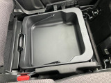 【収納】助手席シートアンダーボックス♪置き場所に困る物をスッキリ収納できるボックス♪取り外しもできるので汚れても掃除できますよ♪