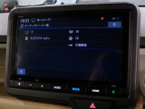 CD、DVD、Bluetooth、AM、FM、AUX、スマートフォン接続ができます。