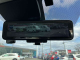 インテリジェントルームミラー☆カメラの映像を映すことで荷物や人が乗っていても後方視界を確保できます☆