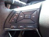 ステアリングスイッチが装備されておりステアリングから手を離す事無くオーディオ類の操作が可能ですので非常に便利です♪