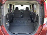 後部座席を畳んだ状態です!このように広々と使うことができます♪