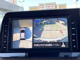 < アラウンドビューモニター >前後左右にカメラがついているので、狭い道での確認や車庫入れが苦手な方もラクラクです!