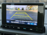 バックカメラ♪運転席から死角となりやすい部分も見えやすく車庫入れの苦手な方にも楽に駐車できます☆